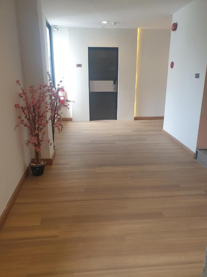 Sakura Sky Residence Банкок Екстериор снимка