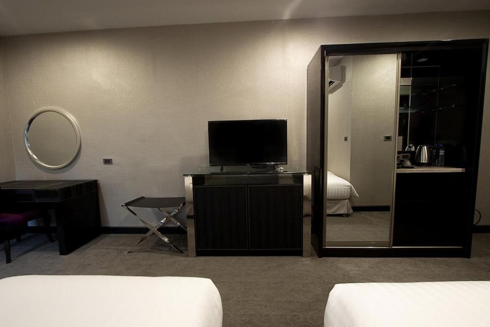 Sakura Sky Residence Банкок Екстериор снимка