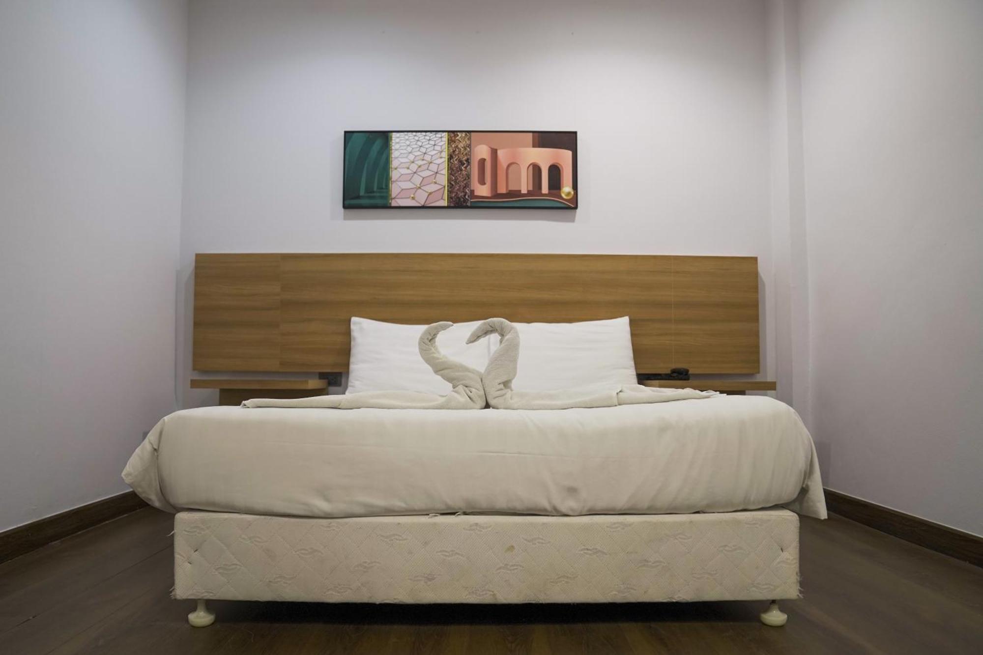 Sakura Sky Residence Банкок Екстериор снимка
