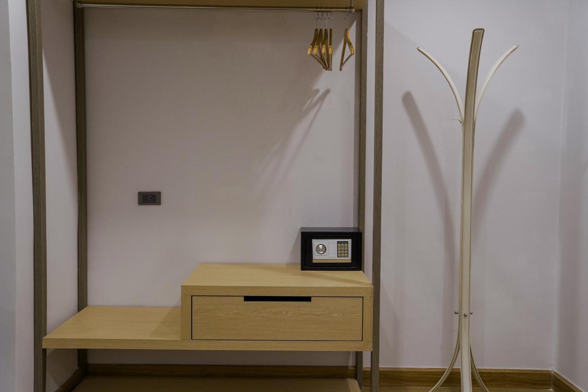 Sakura Sky Residence Банкок Екстериор снимка