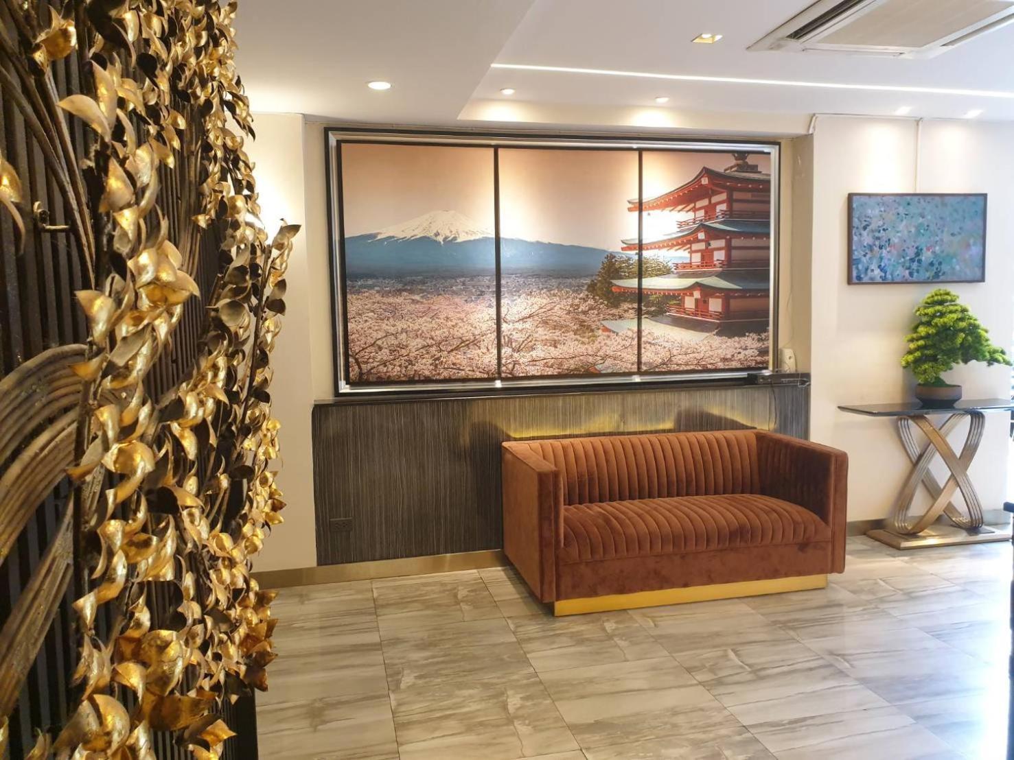 Sakura Sky Residence Банкок Екстериор снимка