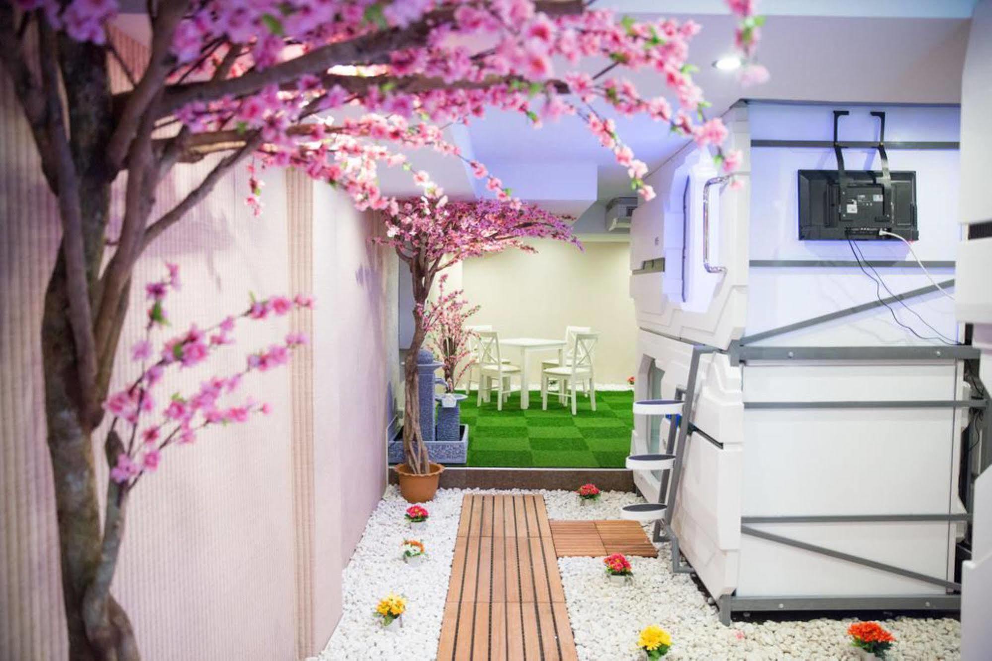 Sakura Sky Residence Банкок Екстериор снимка
